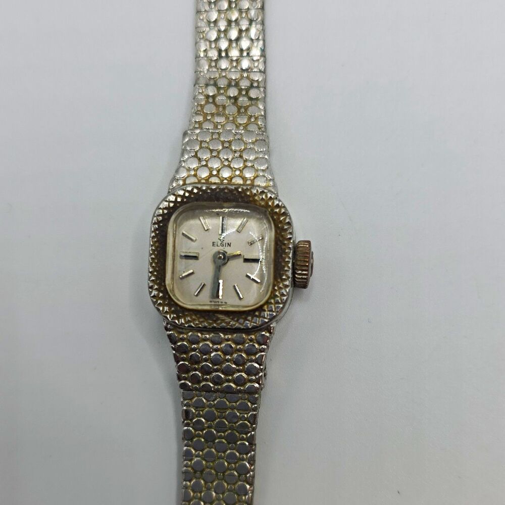 *Vintage*Elgin Women's Watch Mechanical, Silver Dial, Steel Bracelet, runs good.